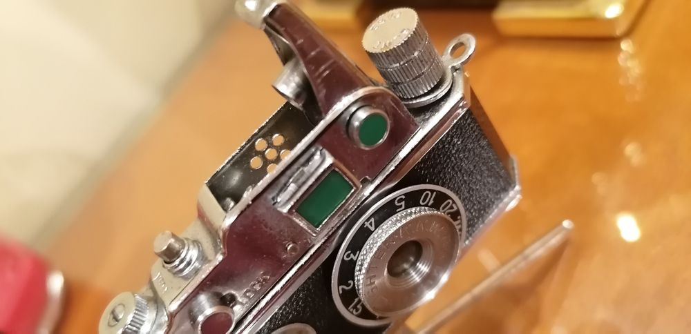 Isqueiro japonês máquina fotográfica antigo