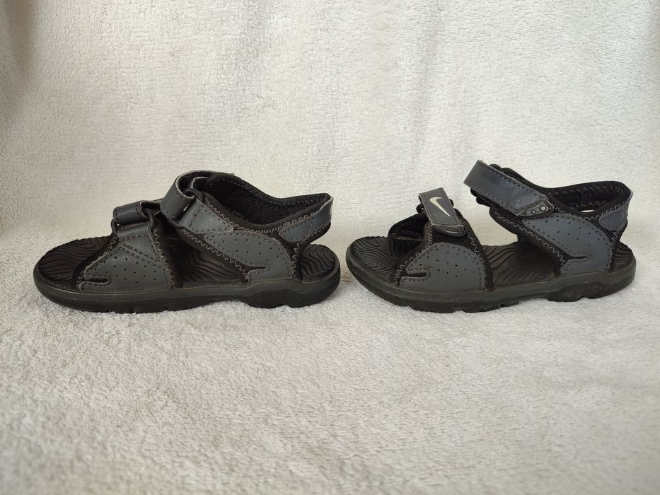 Sandały sandałki Nike 25