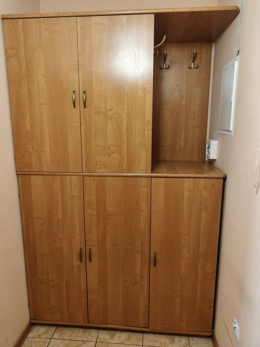 Szafa wnękowa zabudowa