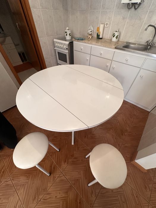 mesa de cozinha, extensível, com 4 bancos