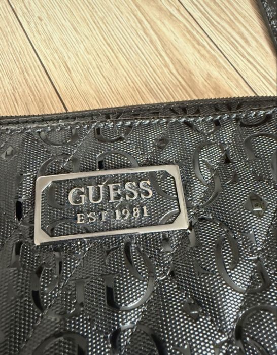 Torebka Guess czarna
