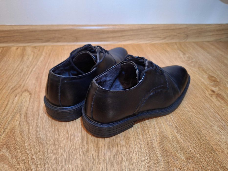 Buty wizytowe firmy Ottimo