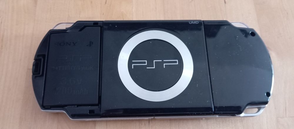 PlayStation Portable 1a edição