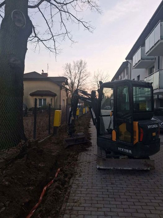 Usługi Minikoparką Koparko-Ładowarką Wozidłem Młot Wyburzeniowy