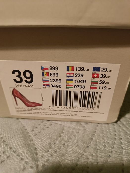 Szpilki rozmiar 39
