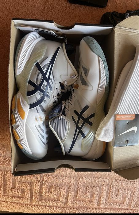 продам асікс метарайз