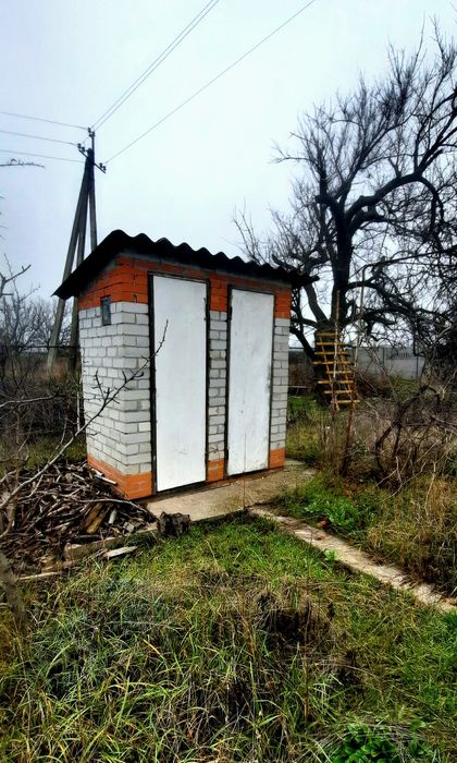 Приватизована дача ,поруч з  містом  !