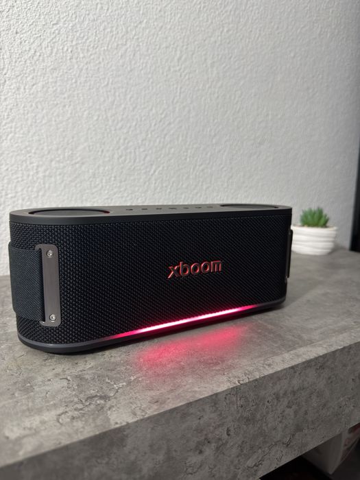 Coluna Xboom nova em caixa