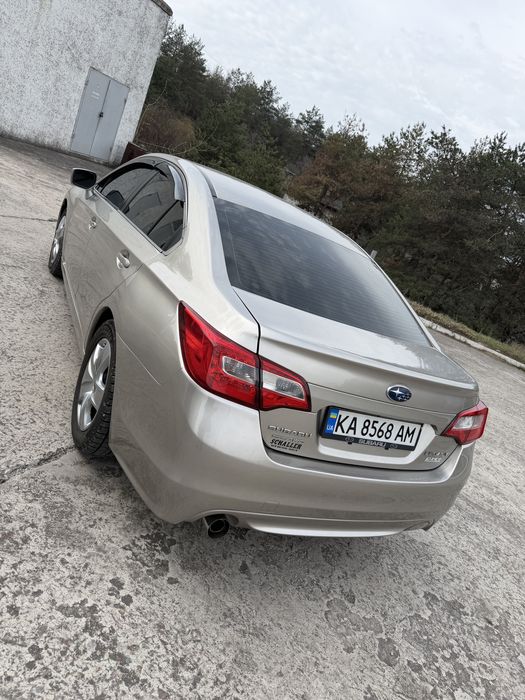 Subaru Legacy 2015г
