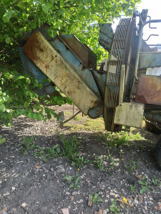 Kombajn Anna do ziemniaków do naprawy
