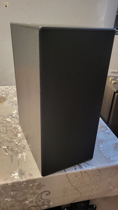 dwa subwoofery do soundbara