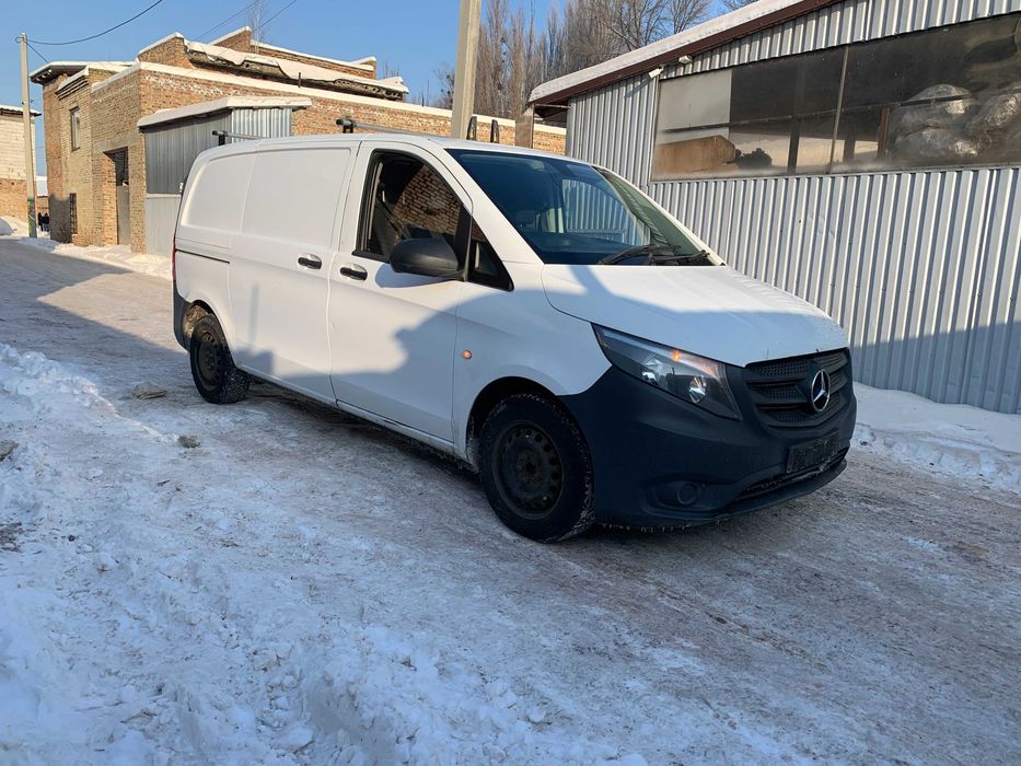 Разборка Вито W447 запчасти б/у салон двери фары