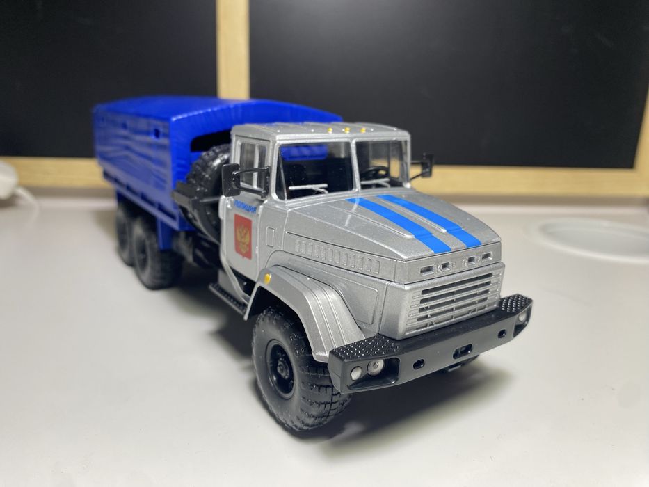KRAZ 6510 Policja skala 1:43 Rosja