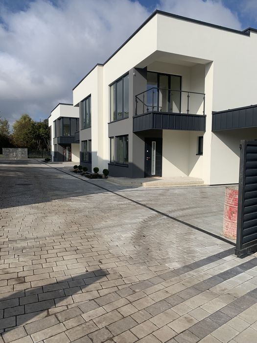 Продаж котеджу с.Зубра