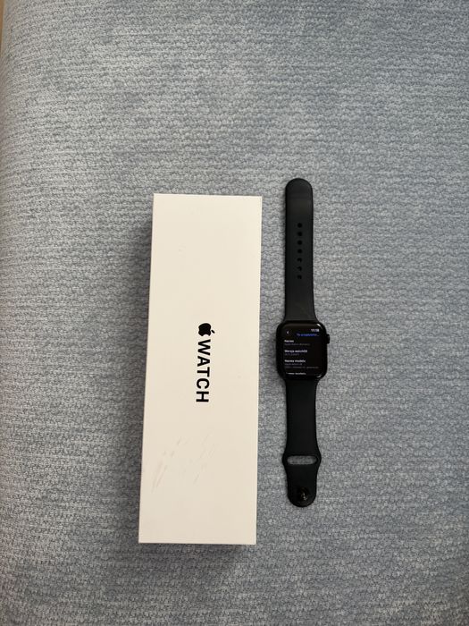 Apple Watch SE 2 gen + Cellular