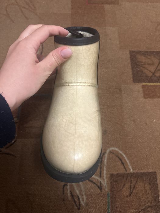 Продам Ugg clean