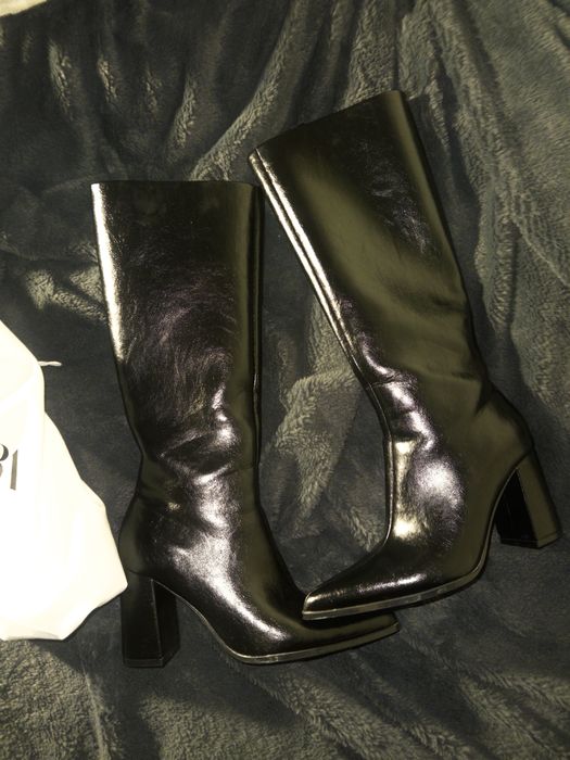 Ботфорди зимові на каблуку Bershka