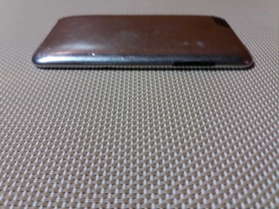 iPod touch 3 32гб (mc008fd) icloud чистый