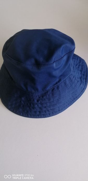 Chapéu de praia em cetim