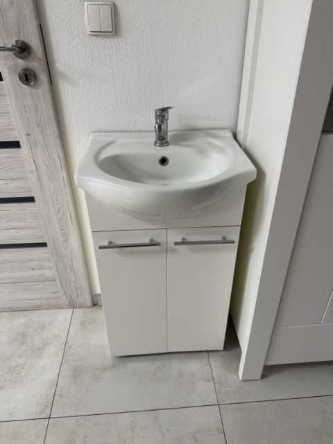 Szafka stojąca łazienkowa z umywalką