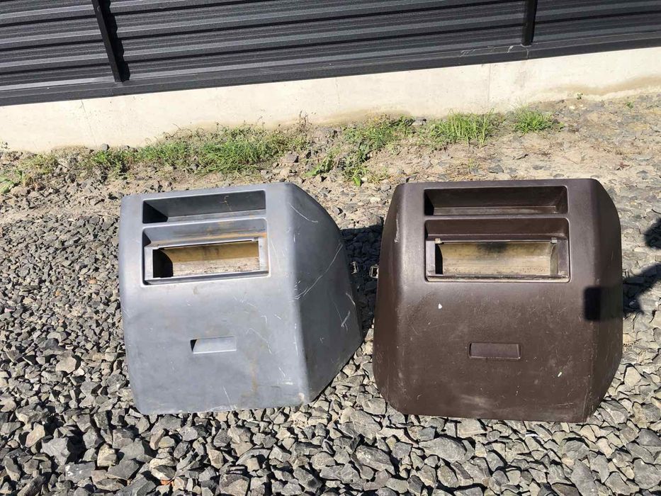 Тумба Ящик Захист двигуна в салон Mercedes Vario T2  REX 609, 709, 811