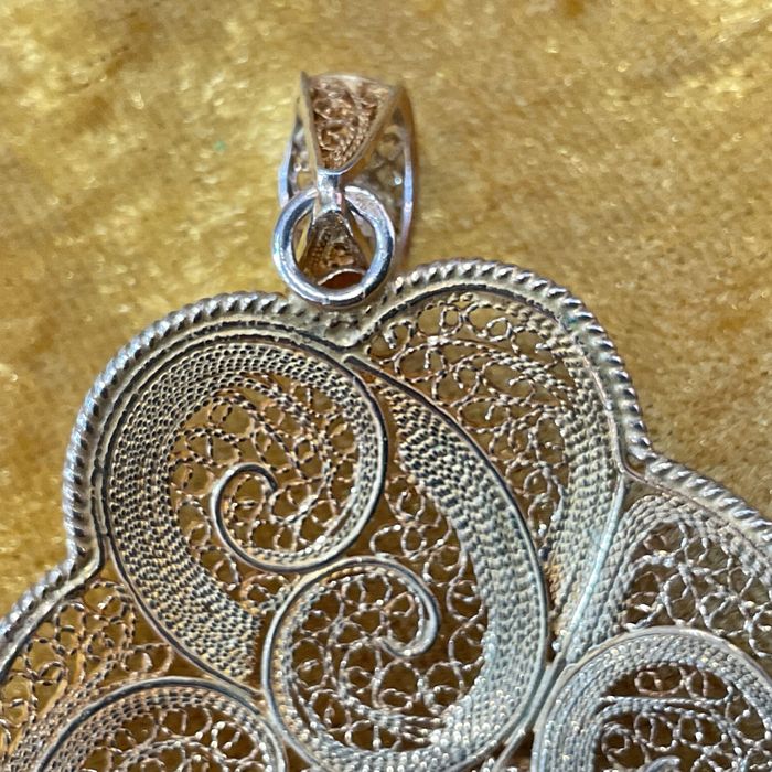 Pendente coração de Viana prata banhada a ouro 10 cm