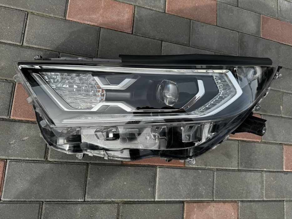 Toyota RAV4 2019 2020 2021 2022 Фари Фара ліва левая, оригінал б/у.