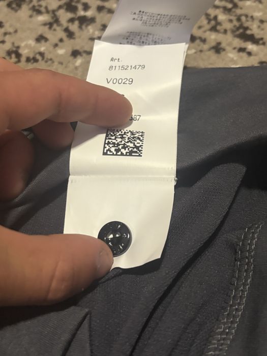 Продам , Лігтний Stone Island !!