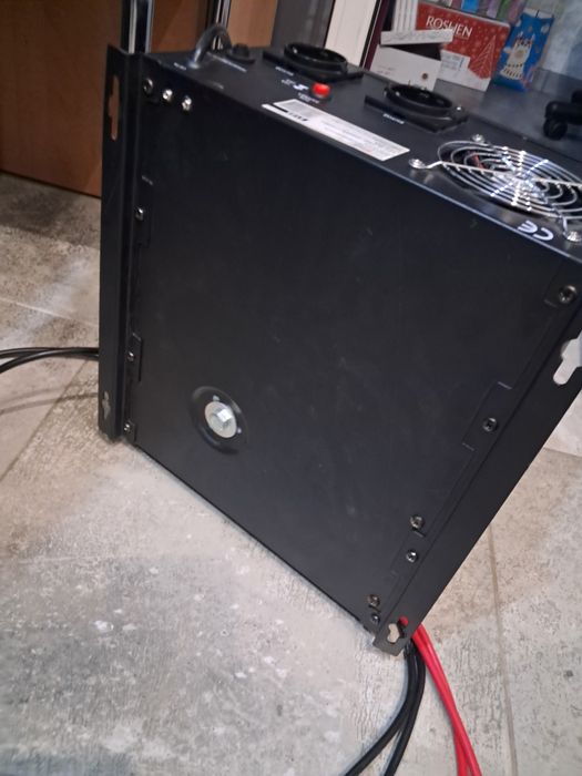 ДБЖ (ИБП) LPY-W-PSW-1000VA+ (700Вт) 10A/20A