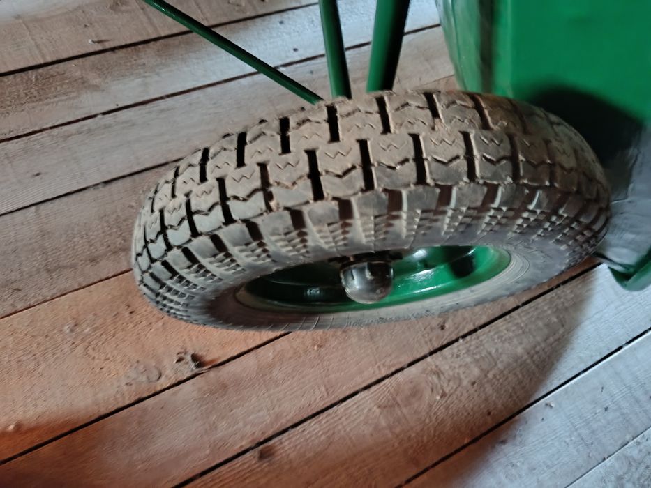 Тачка будівельна,садова