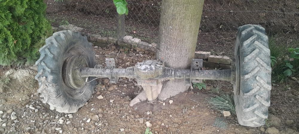 Tylny most do traktora