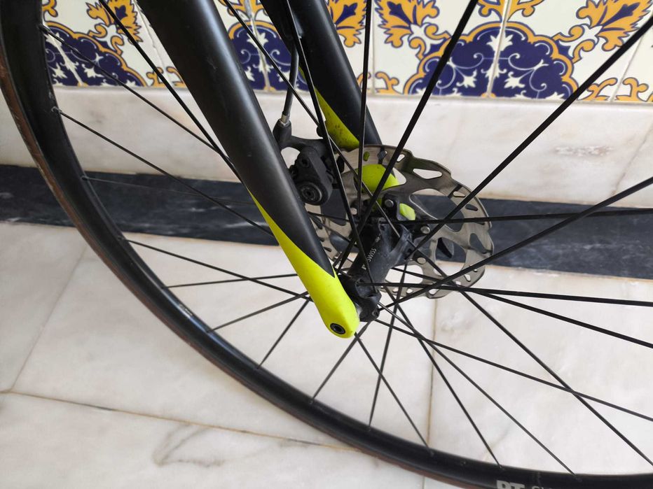 Specialized Roubaix L 2019 Carbono