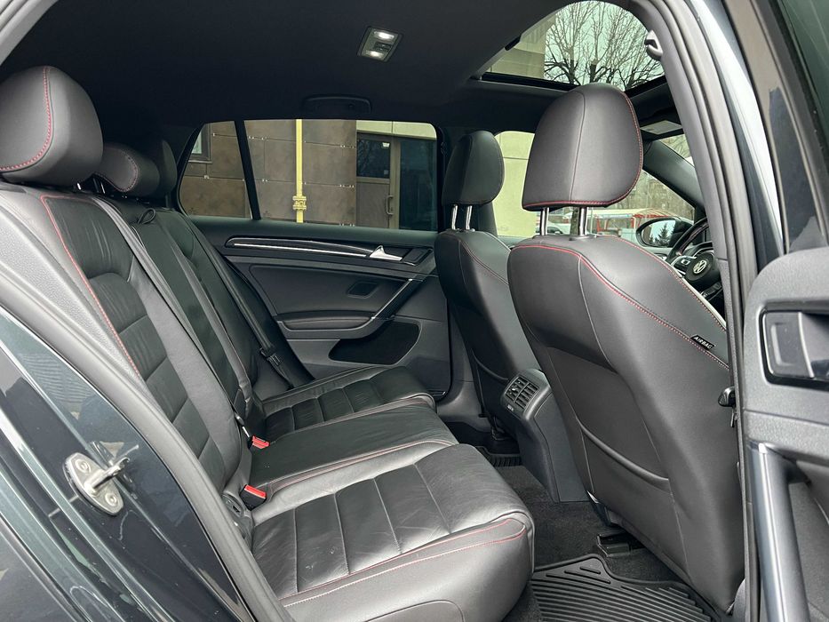 Volkswagen Golf 7 GTI