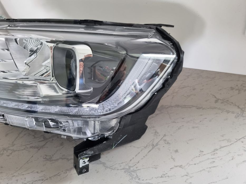 ford ranger lampa przednia lewa full led idealna jb3b-13e015-ba