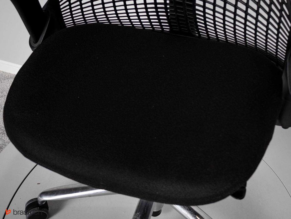 Fotel biurowy Herman Miller Sayl Poleasingowy