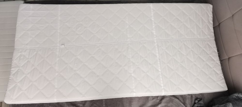 Materac do łożka dziecięcego 190/90,grubość 7 cm