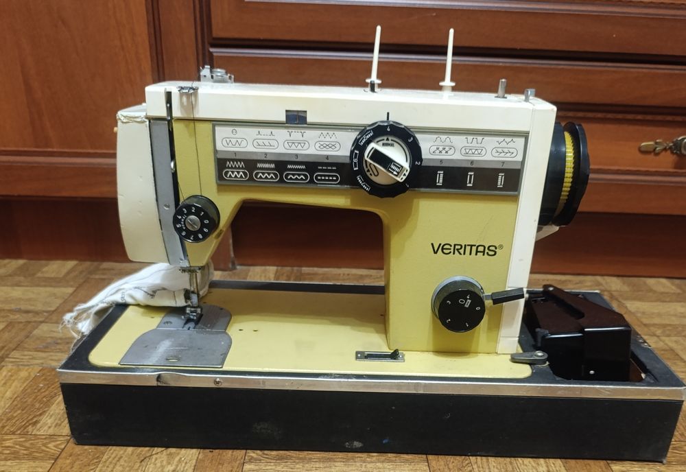 Продаю швейную машинку VERITAS  8014/43