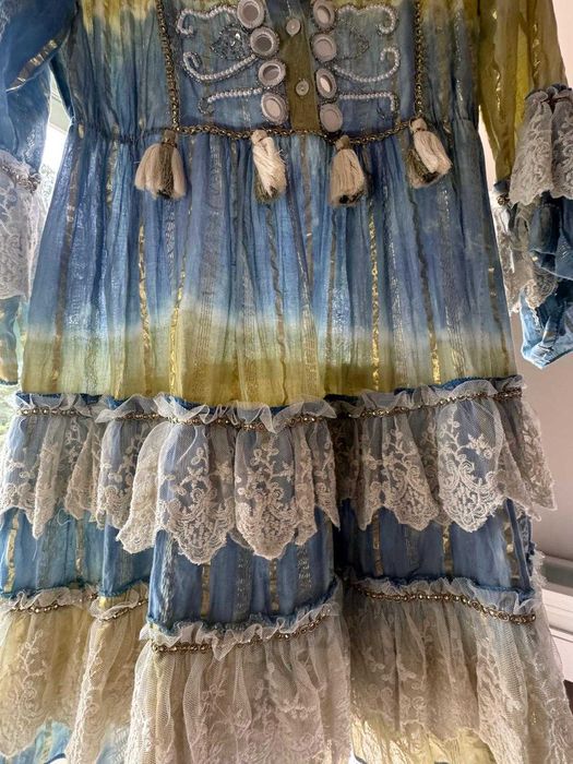 Vestido com folhos boho chic