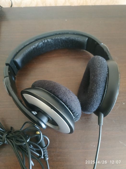 Наушники .Sennheiser hd 205