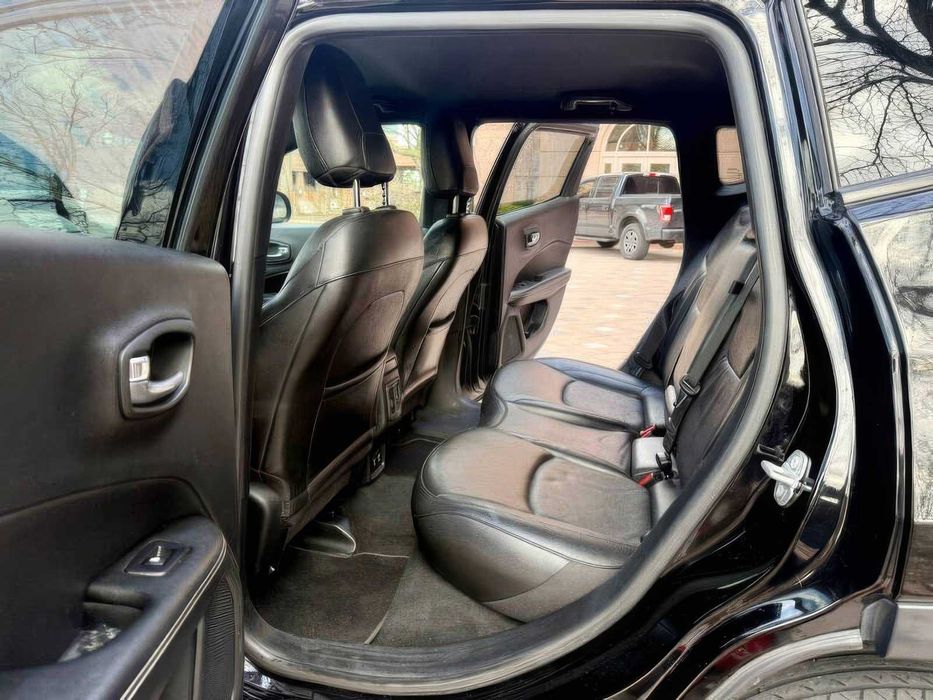 Jeep Compass 80th Anniversary Edition      2021
