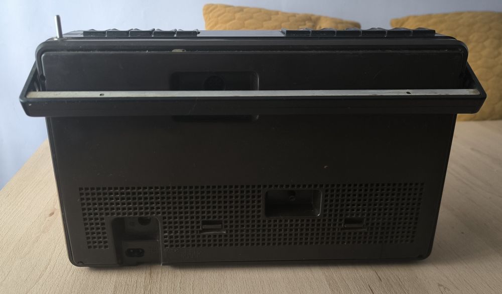 Unitra ZRK Kasprzak Radiomagnetofon RM 222