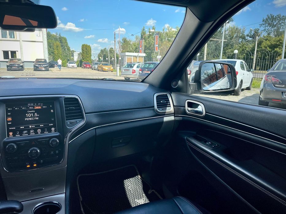 Продам Jeep Grand Cherokee