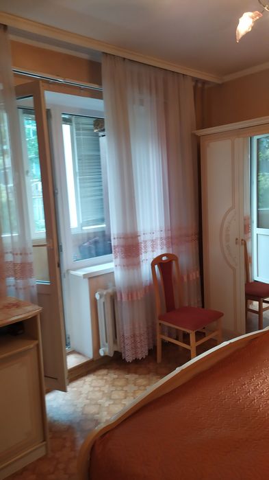 Продаю 3к/кв пл.Победы 4/9 ремонт, мебель 41500$
