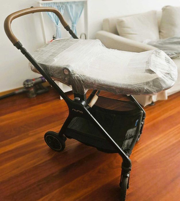 OPORTUNIDADE – Conjunto Carrinho Nuna TRIV Completo