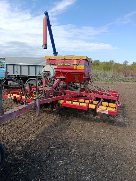 Продам сівалку Väderstad Rapid 400Р