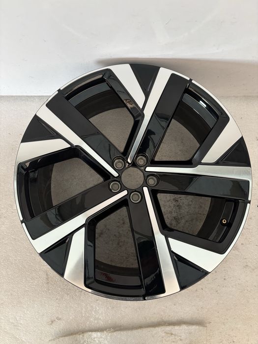 Volvo XC60 II XC90 II felga aluminiowa 5x108 9” x 22” ET43 ET 43