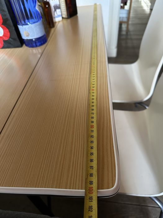 Conjunto mesa + 4 cadeiras