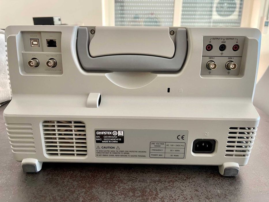 Osciloscópio digital GW Instek MDO-2204EX - 4 Ch/200 MHz DSO