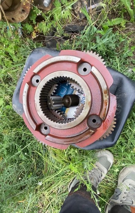 Продам по запцастинам