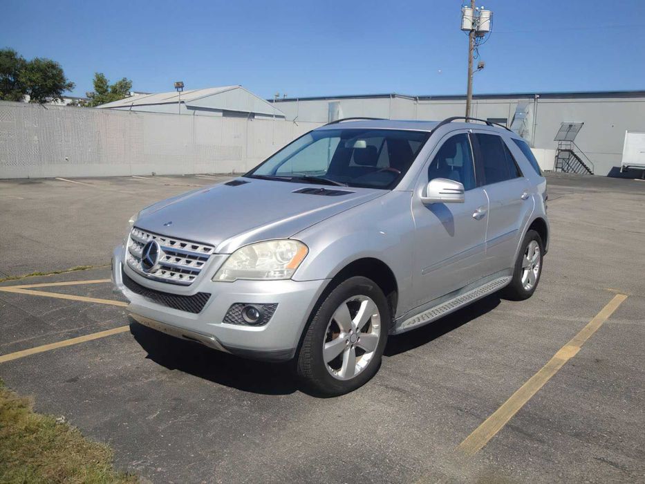Mercedes-Benz M-Class ML 350 4MATIC      2011